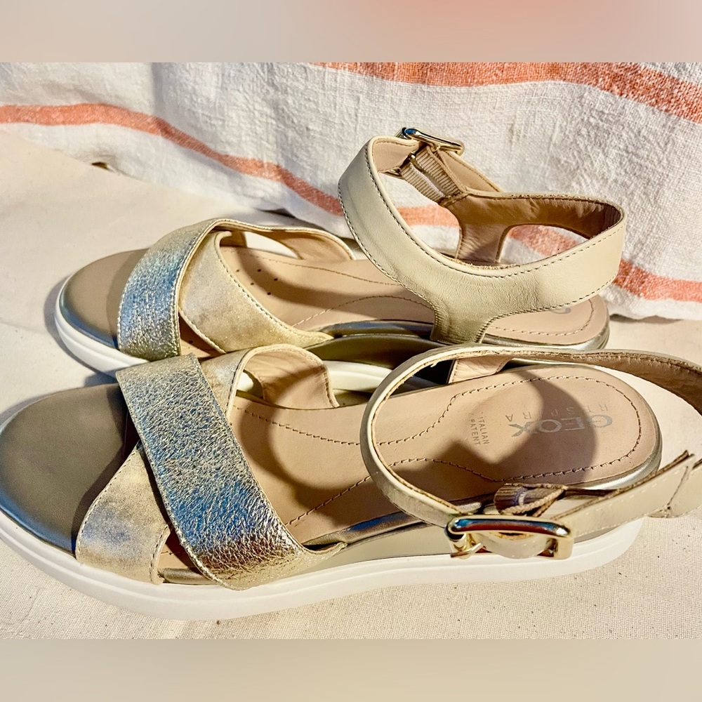 NEW NWOB NEVER WOEN GEOX gold leather sandals leather sandals  size 37 $150